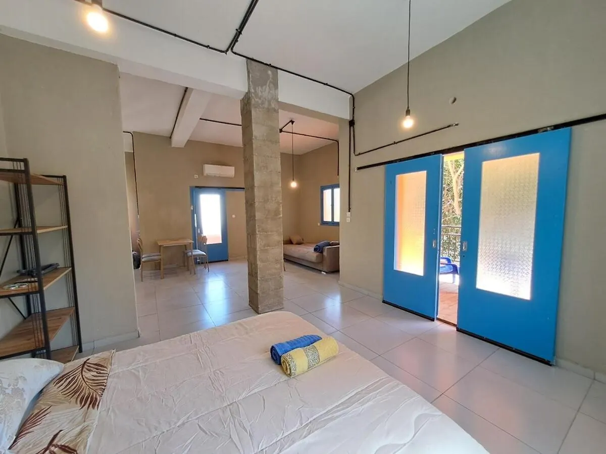 Fellini Julia Loft Balcony Apartment Haifa Israel