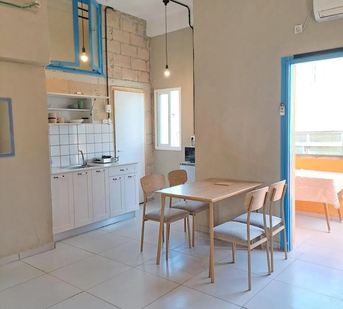 Fellini Julia Loft Balcony Apartment Haifa Israel